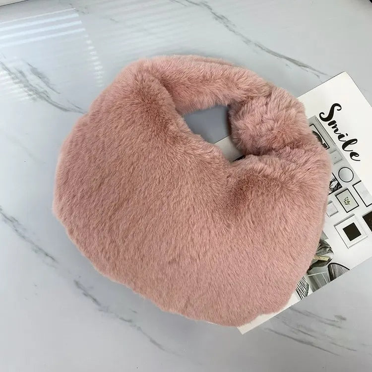 Crescent - Fur Women's Small Half Moon Bag Luxury Warm Plush Wrist Bags for Women Fashion Furry Short Handle Clutch Cute Ladies Coin Purses