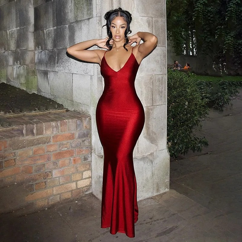 Red, Red Wine - Backless Evening Dress