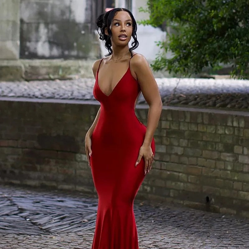 Red, Red Wine - Backless Evening Dress