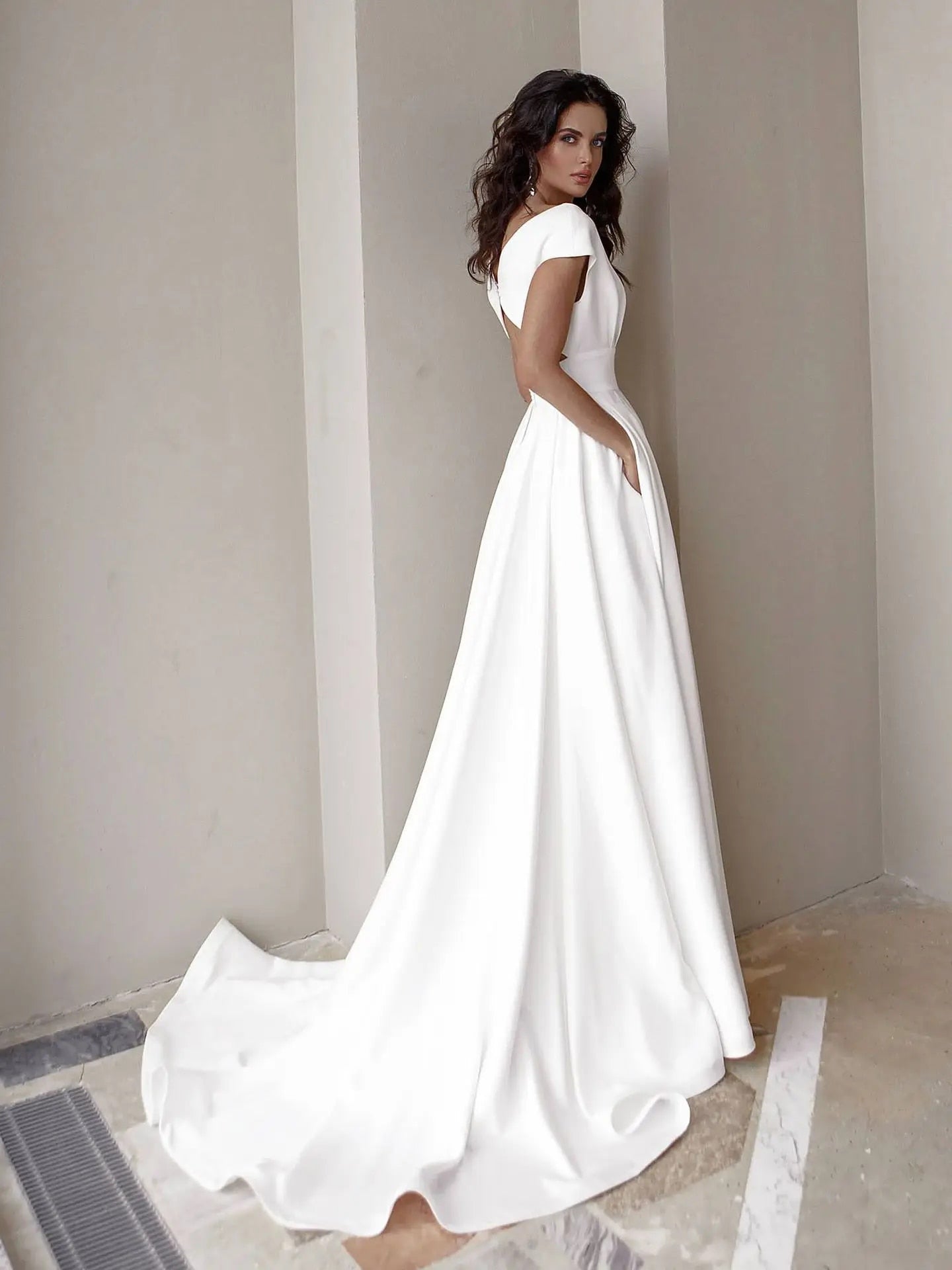 Allegra - Long Flowy Elegant Dress